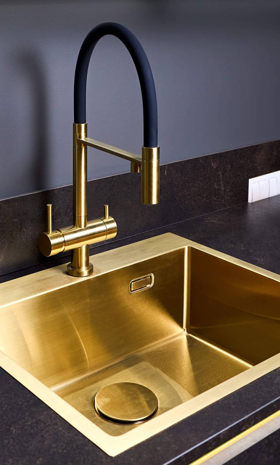 img-33-copyright-qetbsh42t92k5b3hp8xxovy46g2qqw0ra2lacwvseq